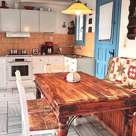Holiday home Elitas Lodge: Cosy Cycladic Outside Paroikia